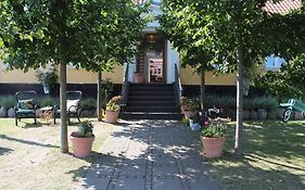 Femmasteren Hotel & Hostel